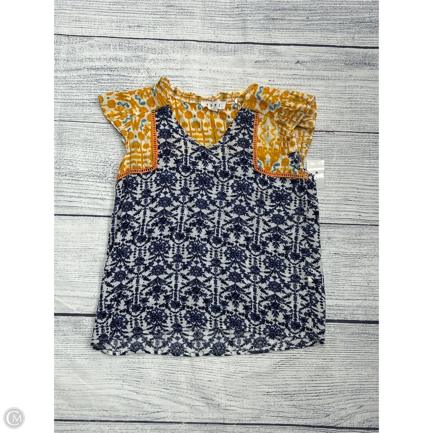 Top Short Sleeve By Thml In Yellow, Size: Xs