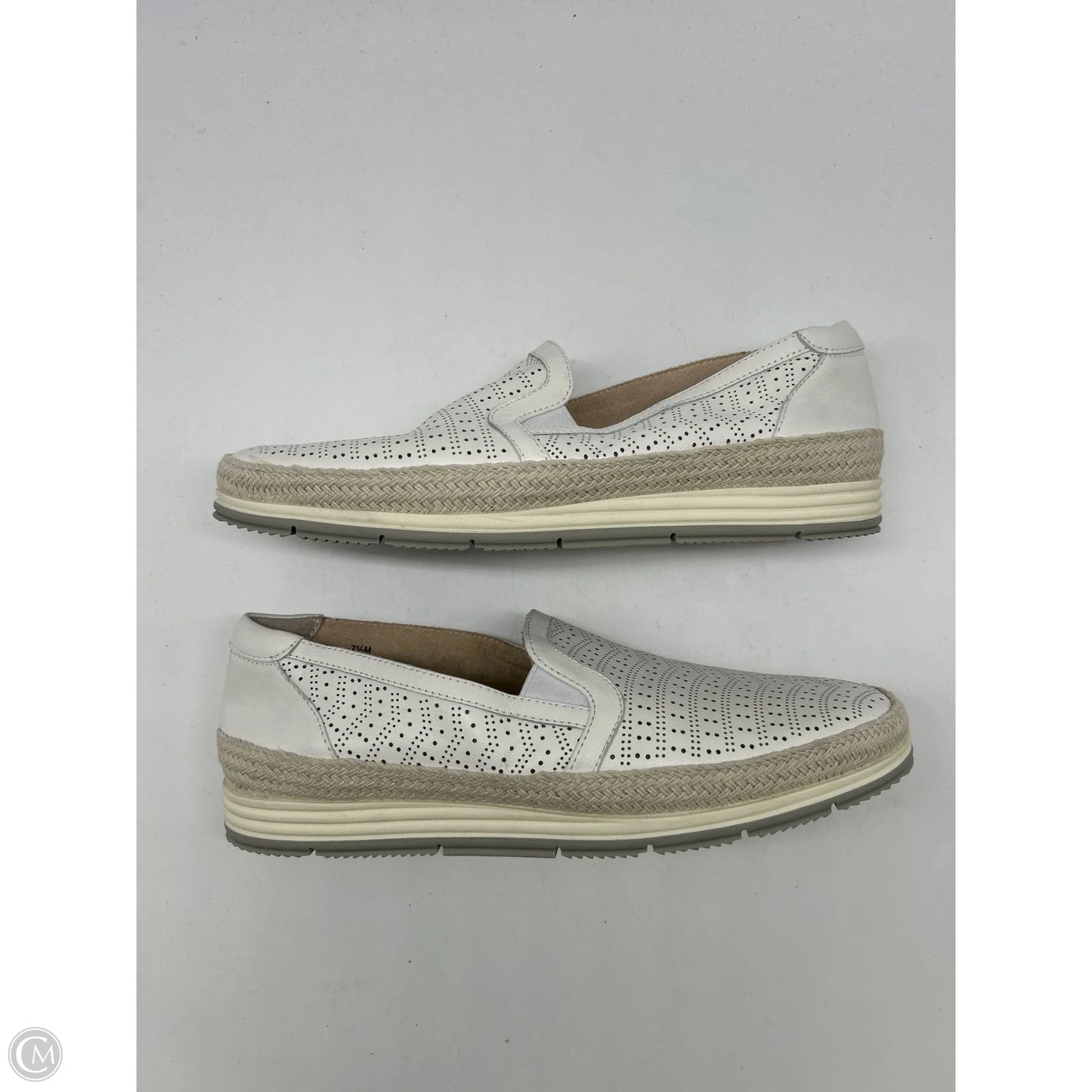 Shoes Flats By Vaneli In White, Size: 7.5