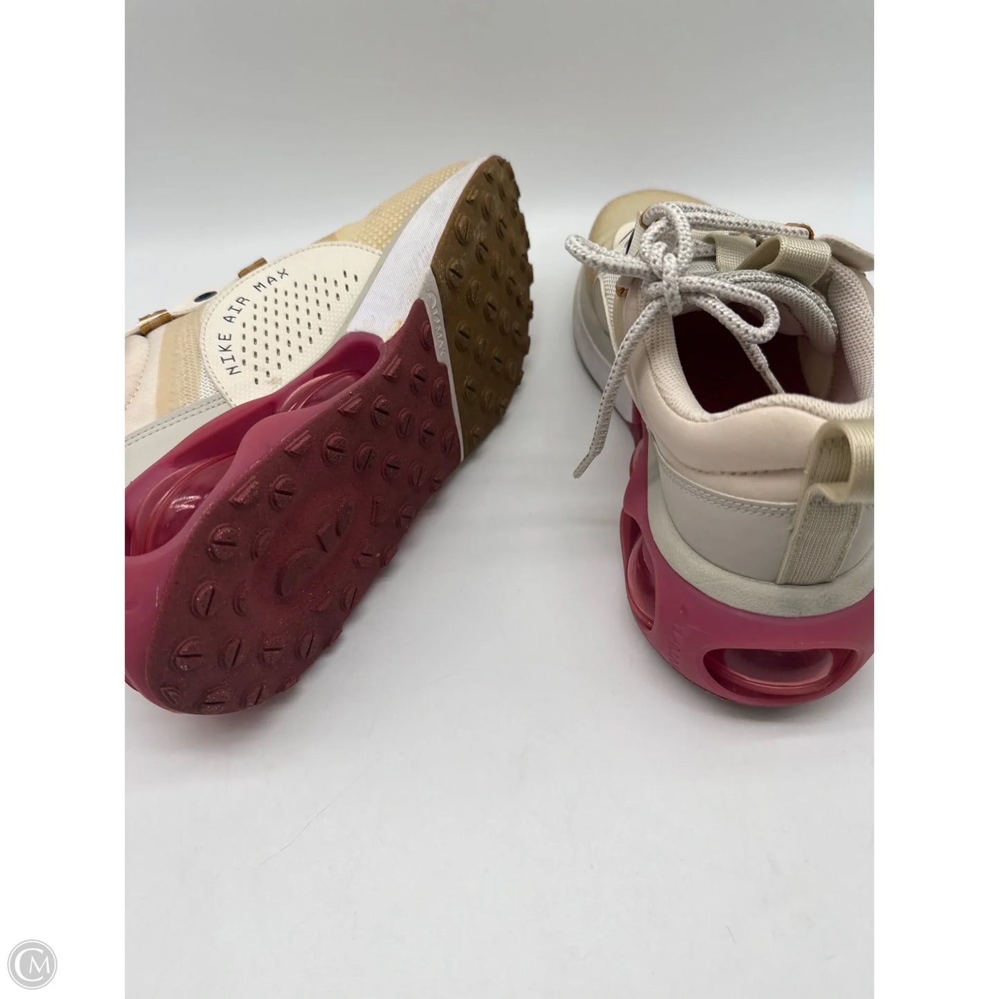 Shoes Athletic By Nike In Cream, Size: 7
