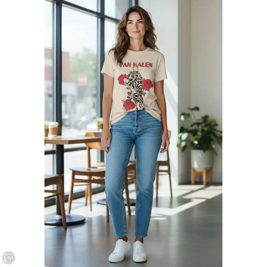 Top Short Sleeve Basic By Clothes Mentor In Tan, Size: M