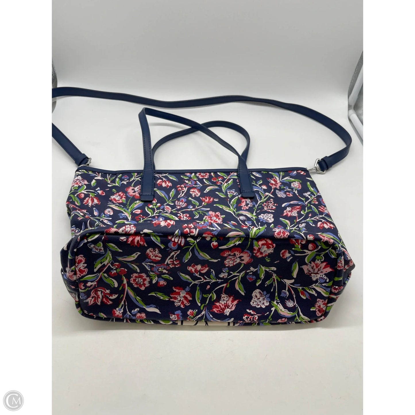 Handbag By Vera Bradley, Size: Small