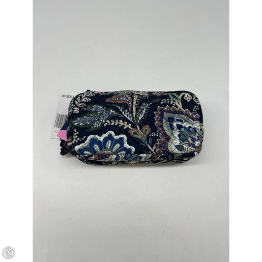 Makeup Bag By Vera Bradley, Size: Medium