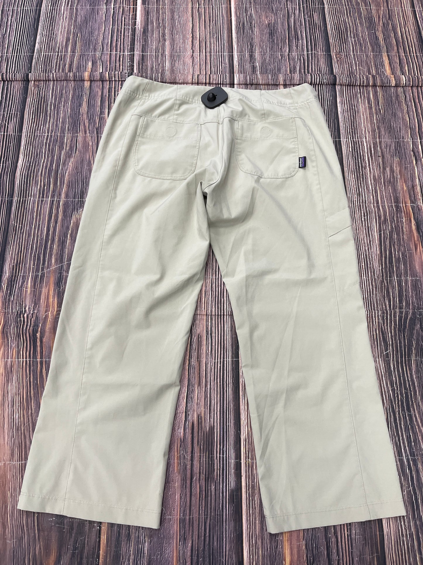 Tan Capris Patagonia, Size 6