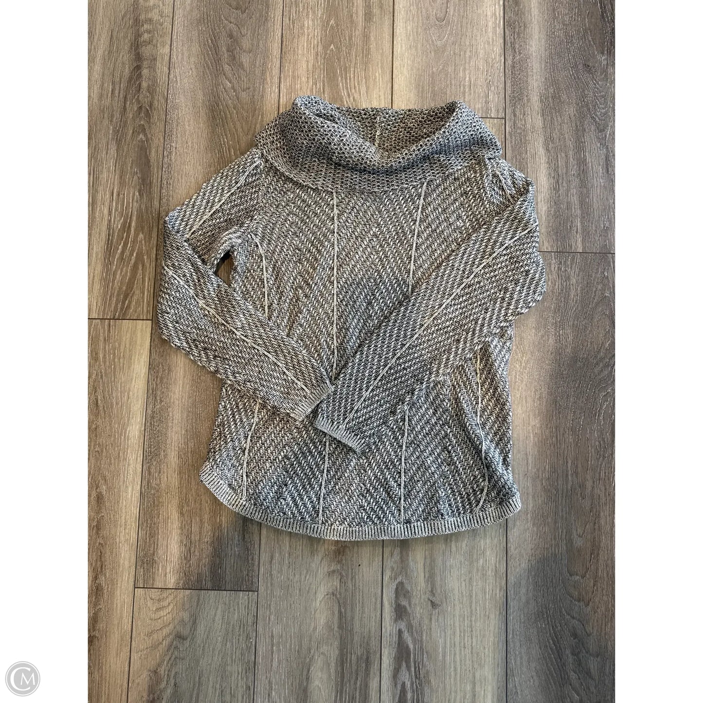 Sweater By Eight Eight Eight In Grey, Size: M