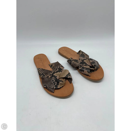 Sandals Flats By Free People In Animal Print, Size: 6