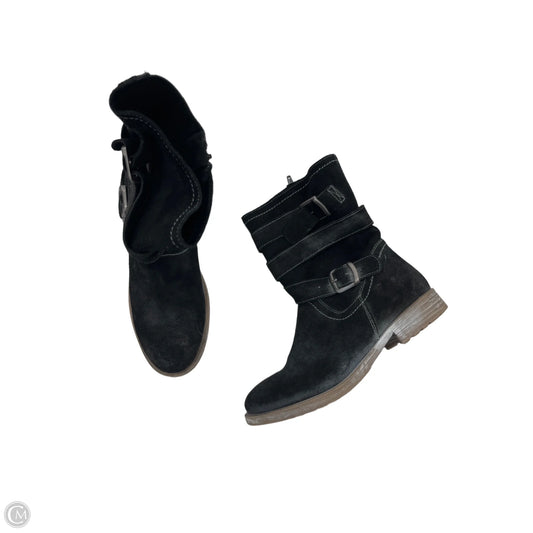 Boots Ankle Flats By Cma In Black, Size: 8.5