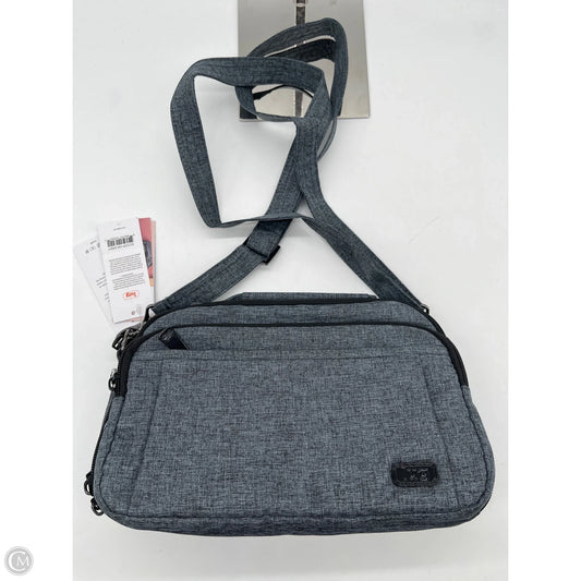 Handbag By Lugg, Size: Small