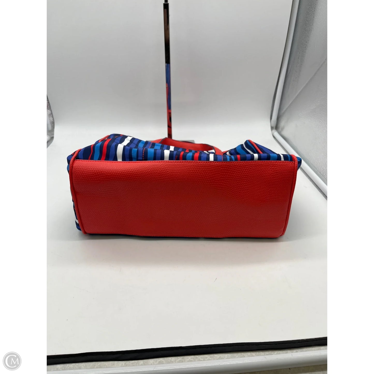 Handbag By Vera Bradley, Size: Medium