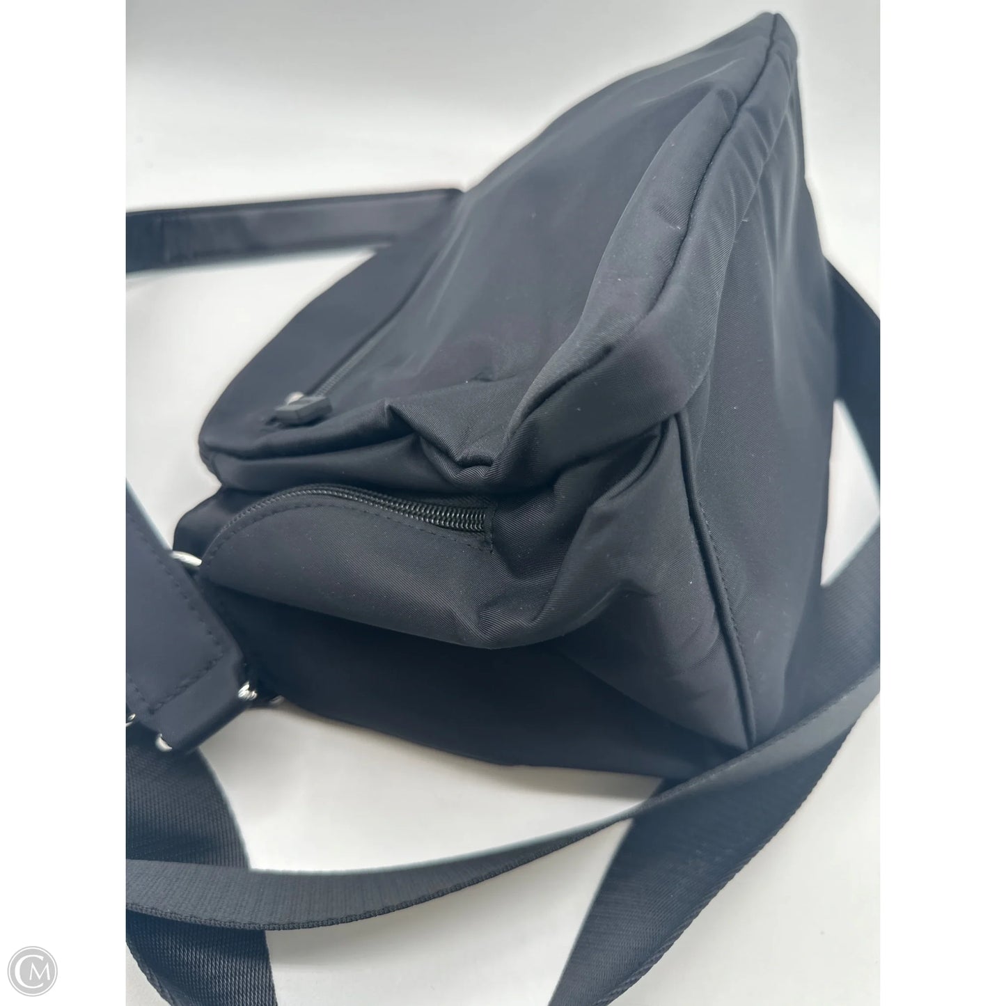 Handbag By Clothes Mentor, Size: Medium