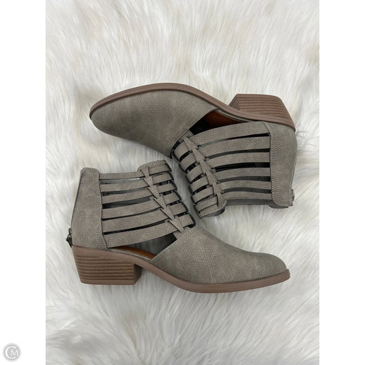 Boots Ankle Heels By Maurices In Tan, Size: 10