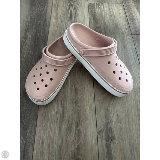 Shoes Flats By Crocs In Pink, Size: 10