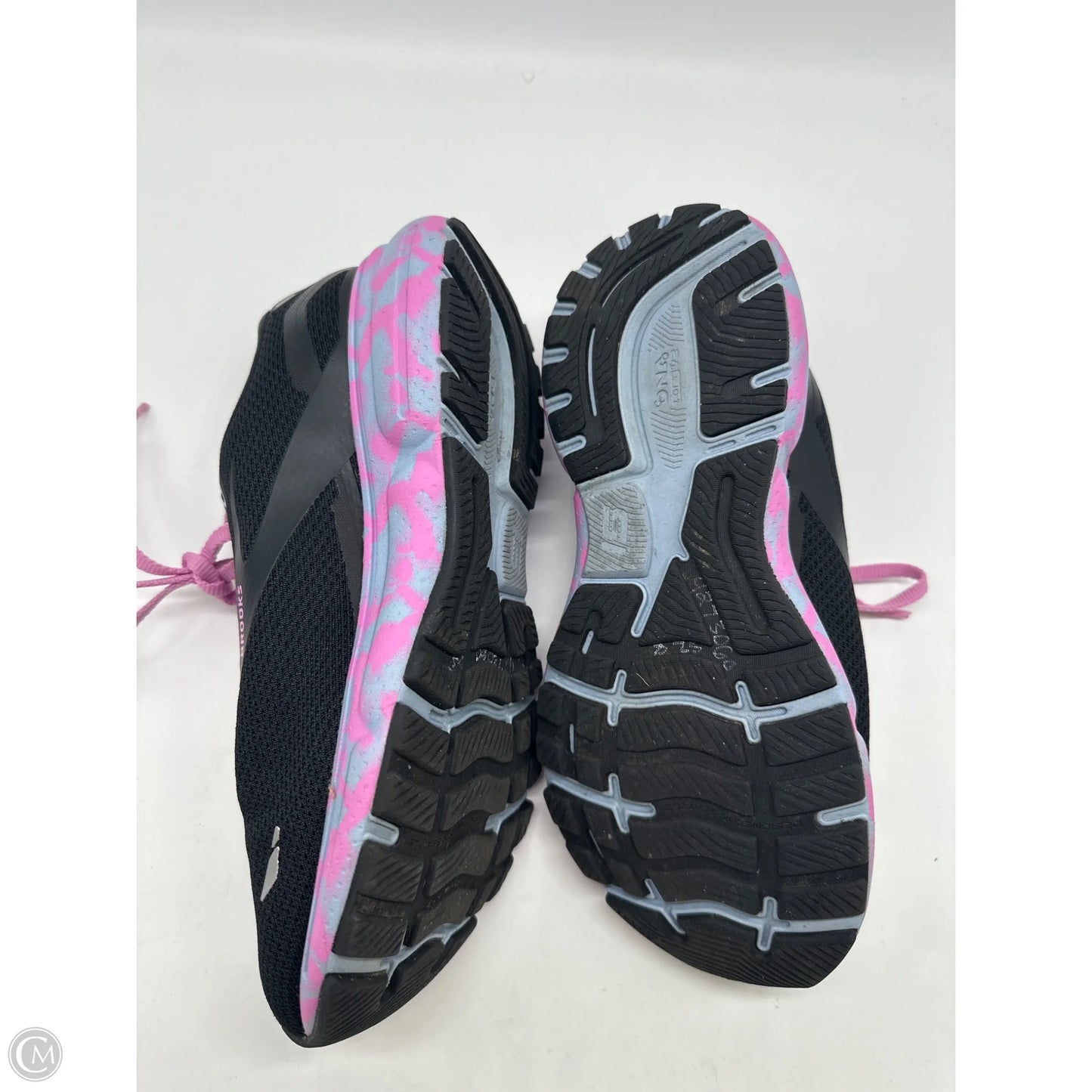 Shoes Athletic By Brooks In Black, Size: 8