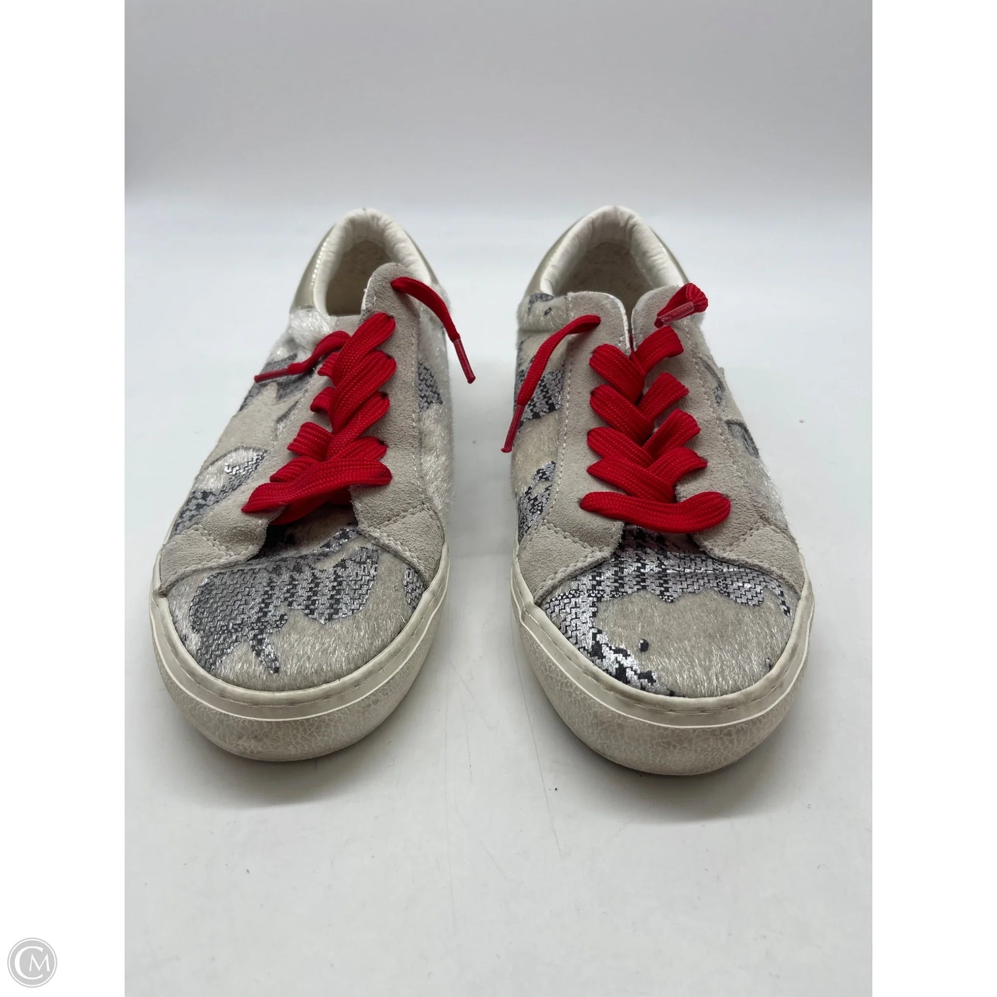 Shoes Sneakers By Steve Madden In Cream, Size: 6.5