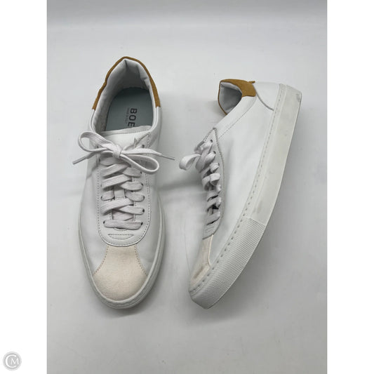 Shoes Sneakers By Clothes Mentor In White, Size: 10