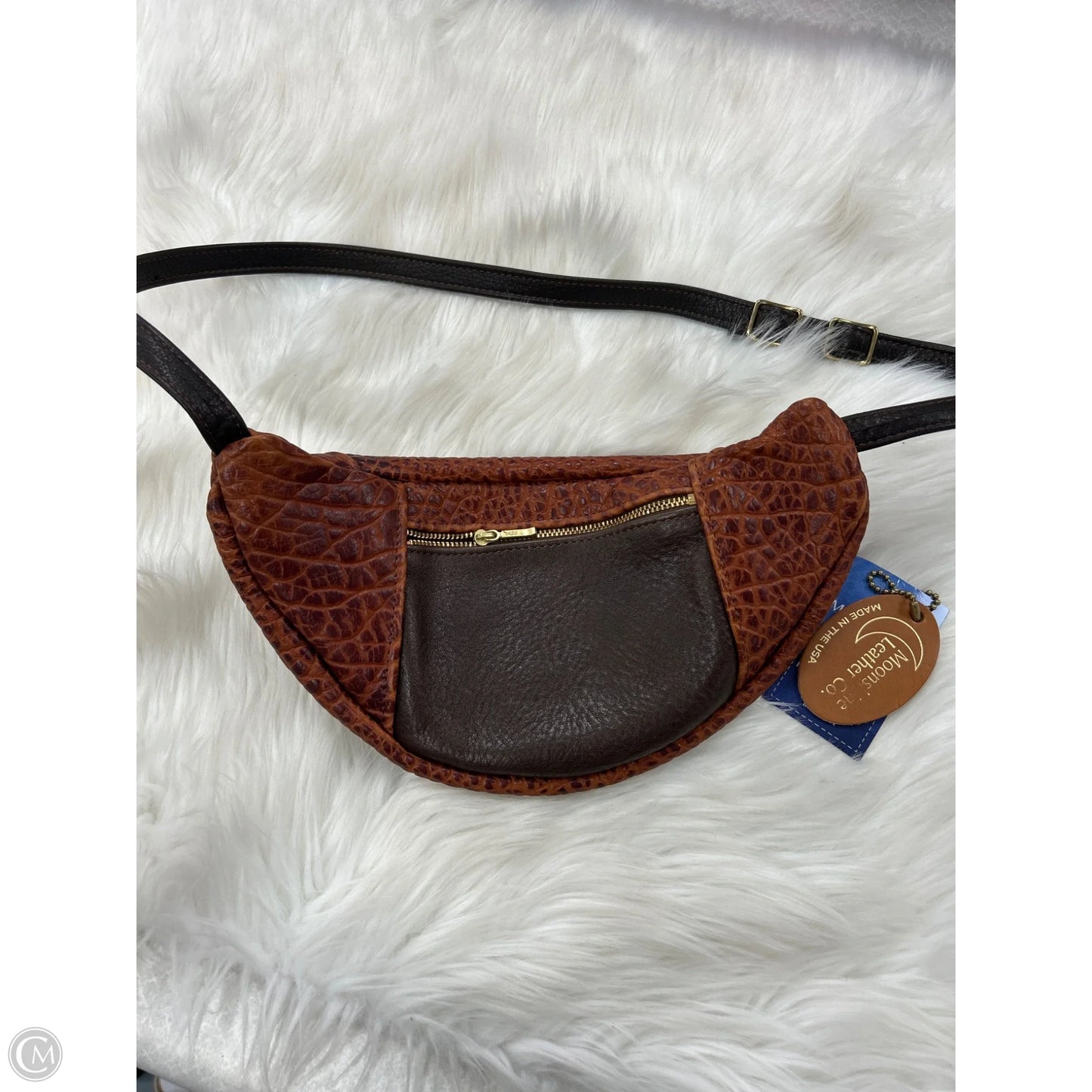 Belt Bag Leather By Clothes Mentor, Size: Large