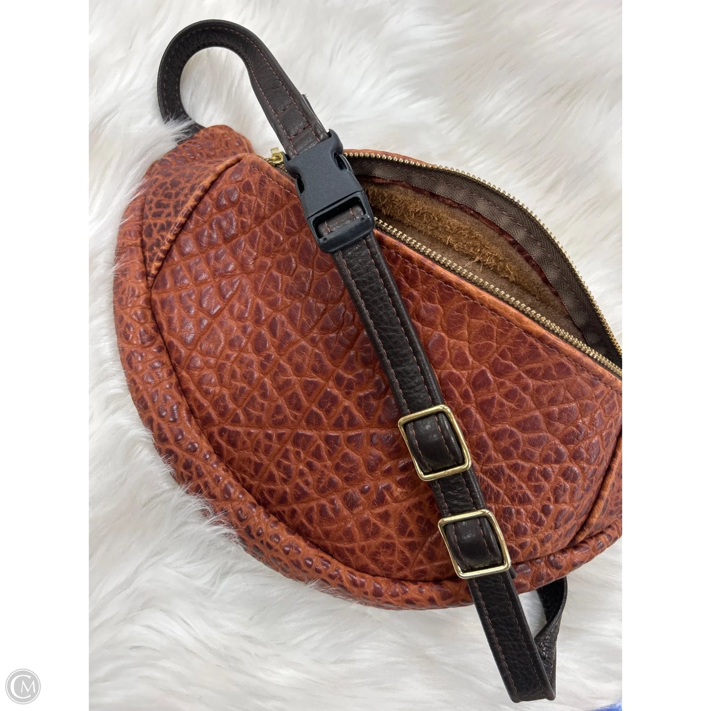 Belt Bag Leather By Clothes Mentor, Size: Large