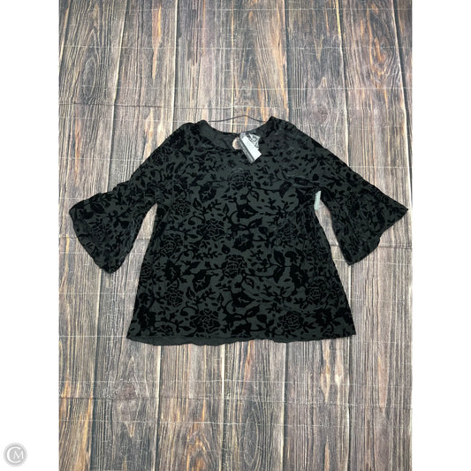 Top 3/4 Sleeve By Chelsea And Theodore In Black, Size: 1x