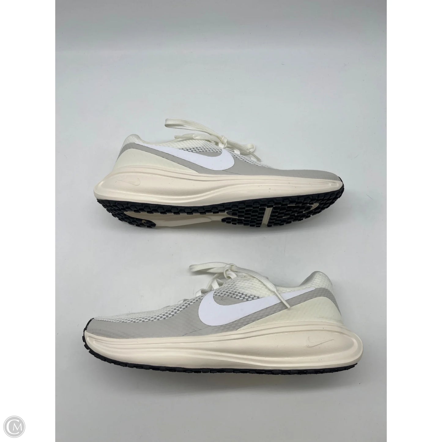 Shoes Athletic By Nike In White, Size: 7