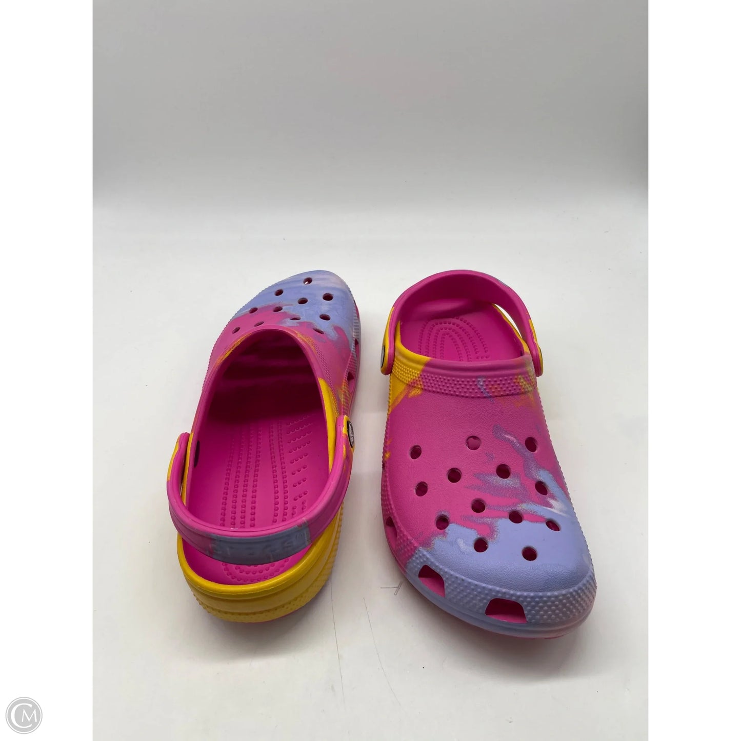 Sandals Flats By Crocs In Pink, Size: 9