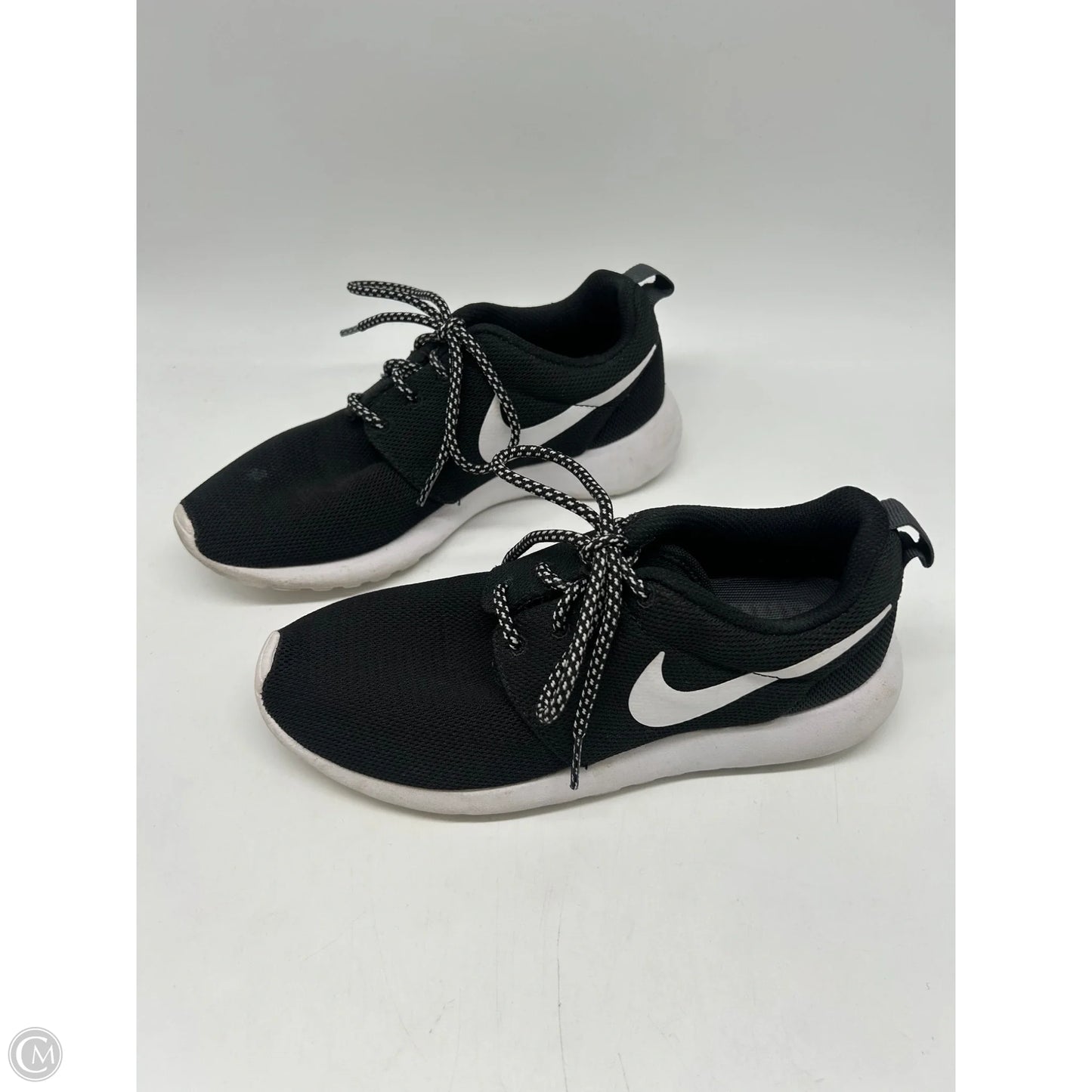 Shoes Athletic By Nike In Black, Size: 6