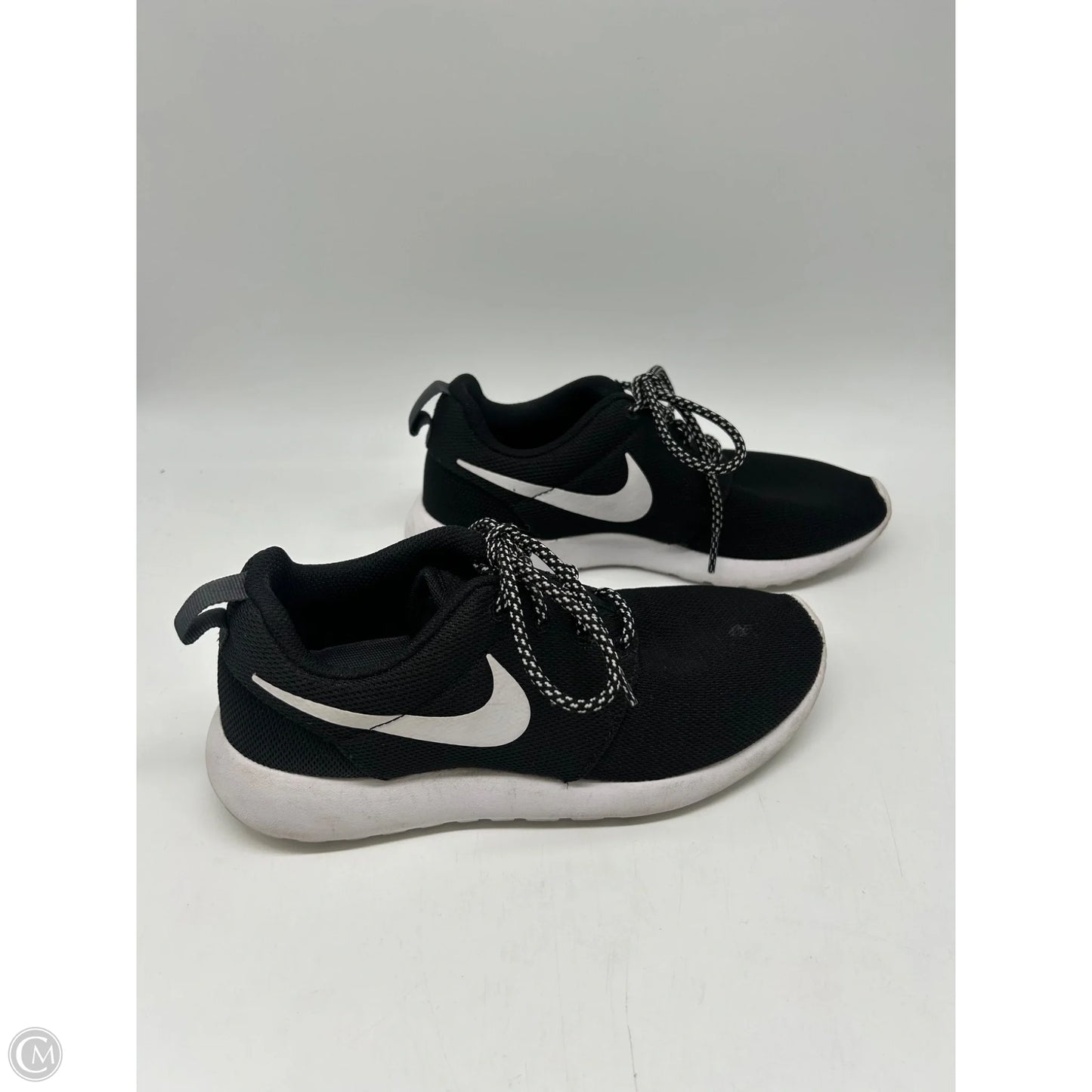 Shoes Athletic By Nike In Black, Size: 6