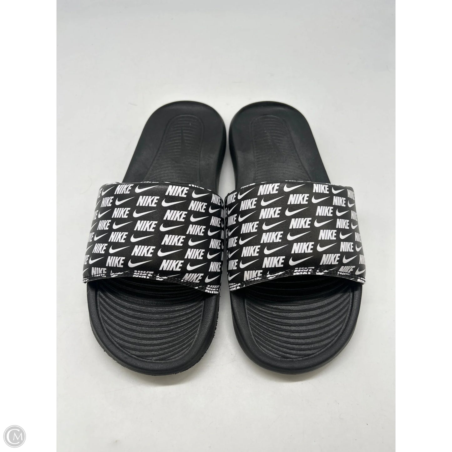 Sandals Flats By Nike In Black, Size: 7