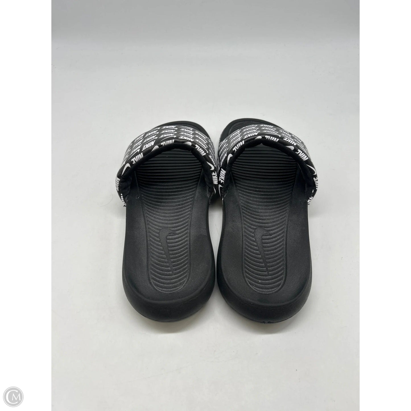 Sandals Flats By Nike In Black, Size: 7