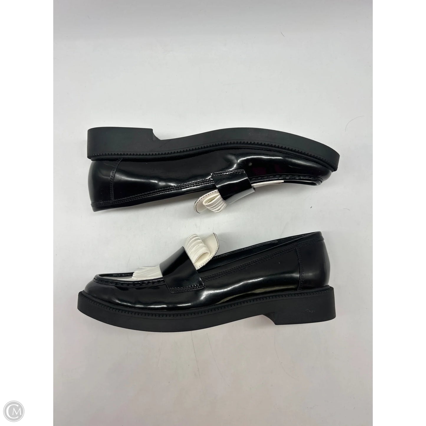 Shoes Flats By Marc Fisher In Black & White, Size: 8