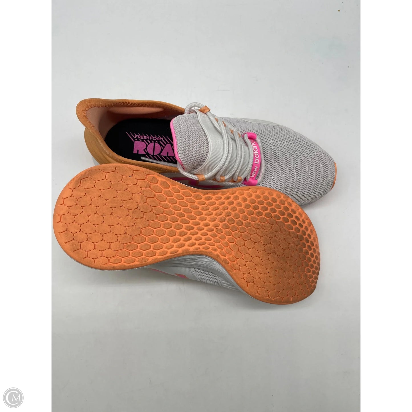 Shoes Athletic By New Balance In White, Size: 7.5