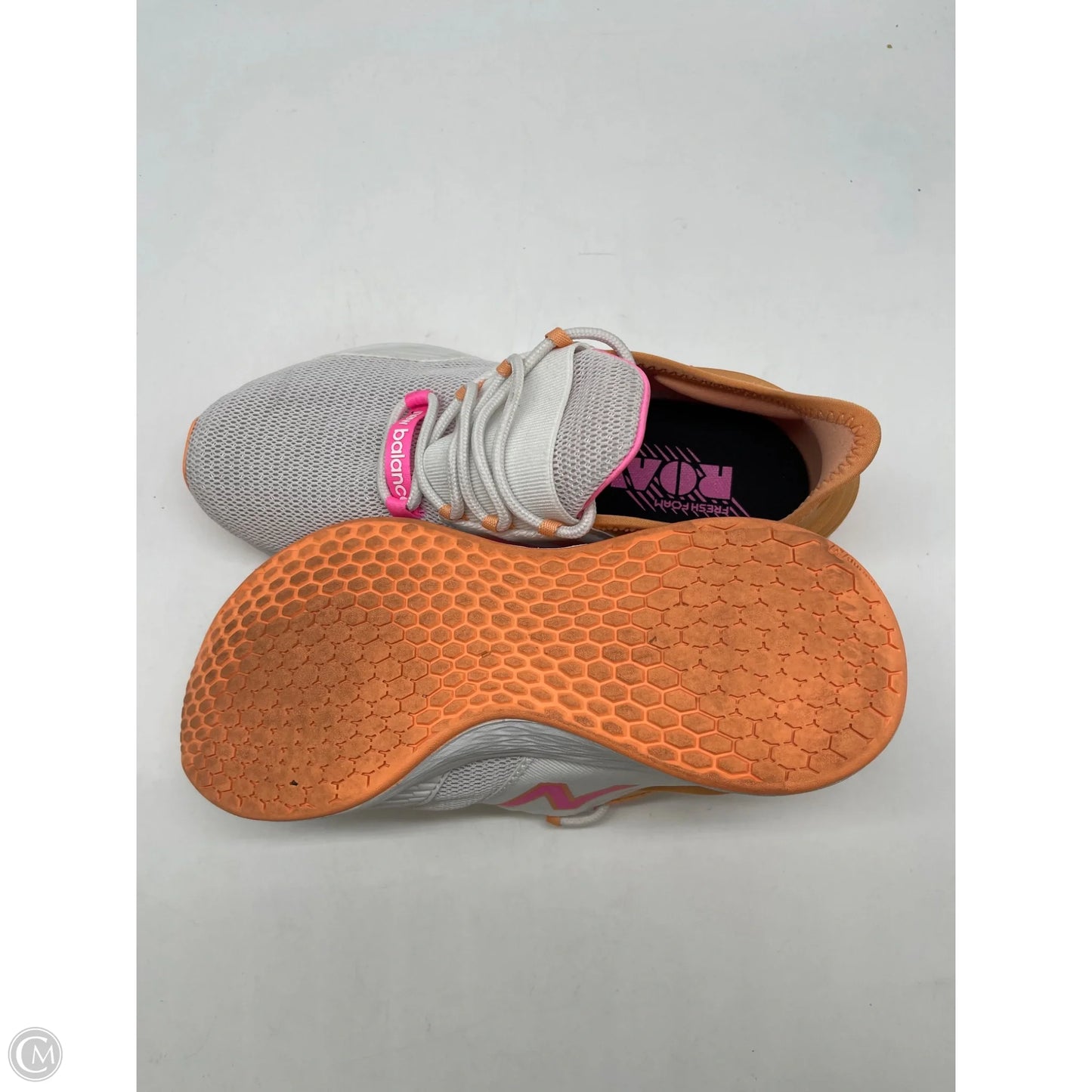 Shoes Athletic By New Balance In White, Size: 7.5