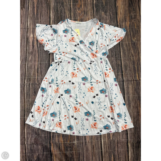 Dress Casual Short By Clothes Mentor In White, Size: Xl