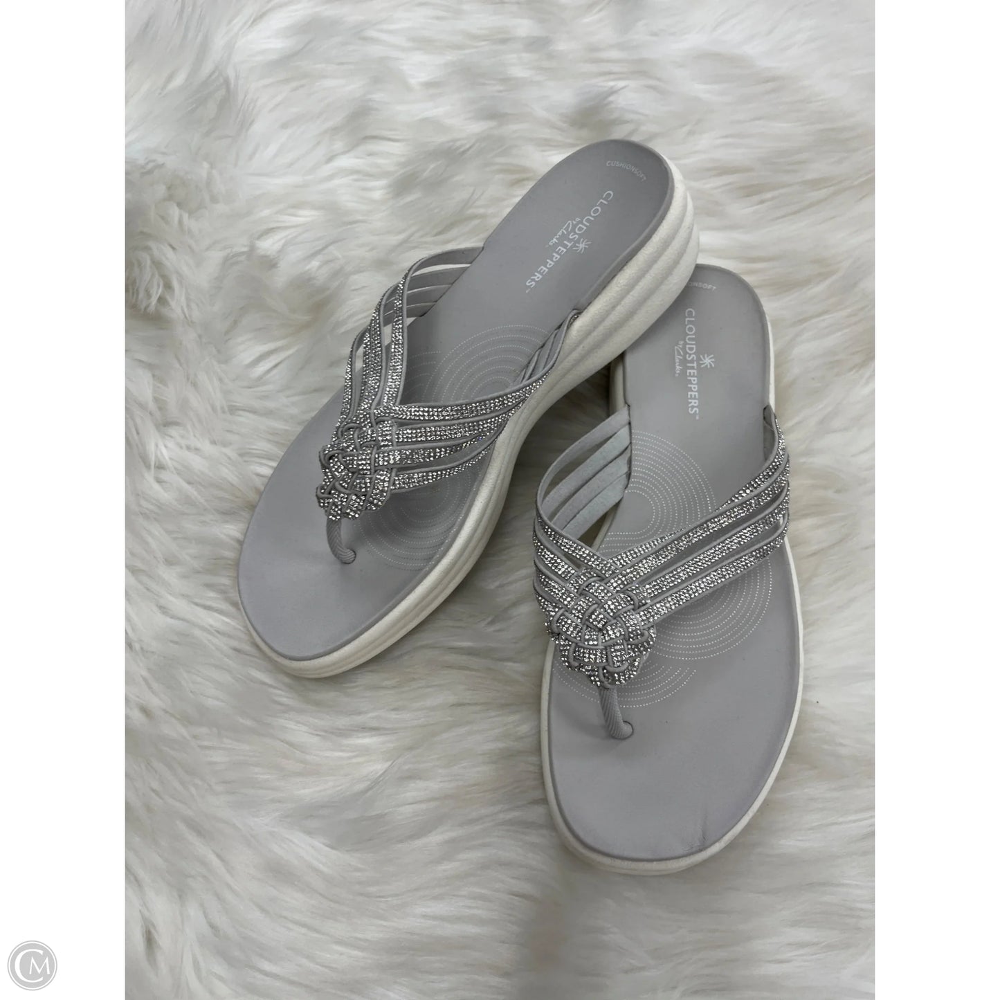Sandals Flip Flops By Clarks In Grey, Size: 8