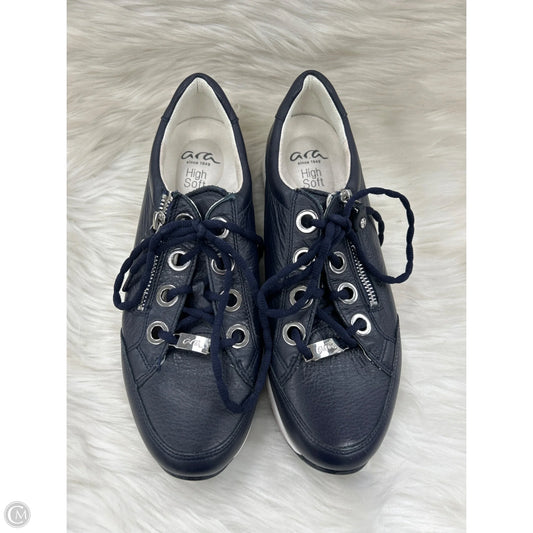 Shoes Sneakers By Clothes Mentor In Navy, Size: 6