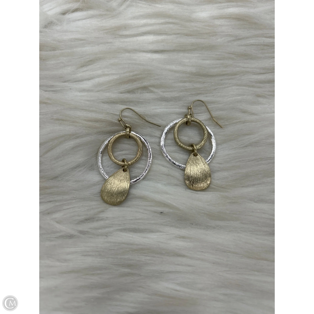 Earrings Dangle/drop By Clothes Mentor