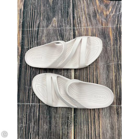 Sandals Flats By Crocs In Pink, Size: 9