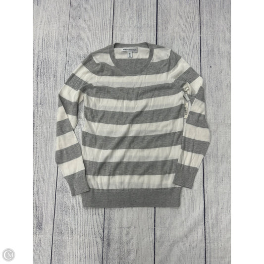 Top Long Sleeve Basic By Amazon Essentials In Grey, Size: M