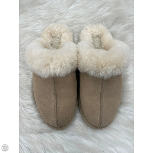 Slippers Designer By Ugg In Tan, Size: 7