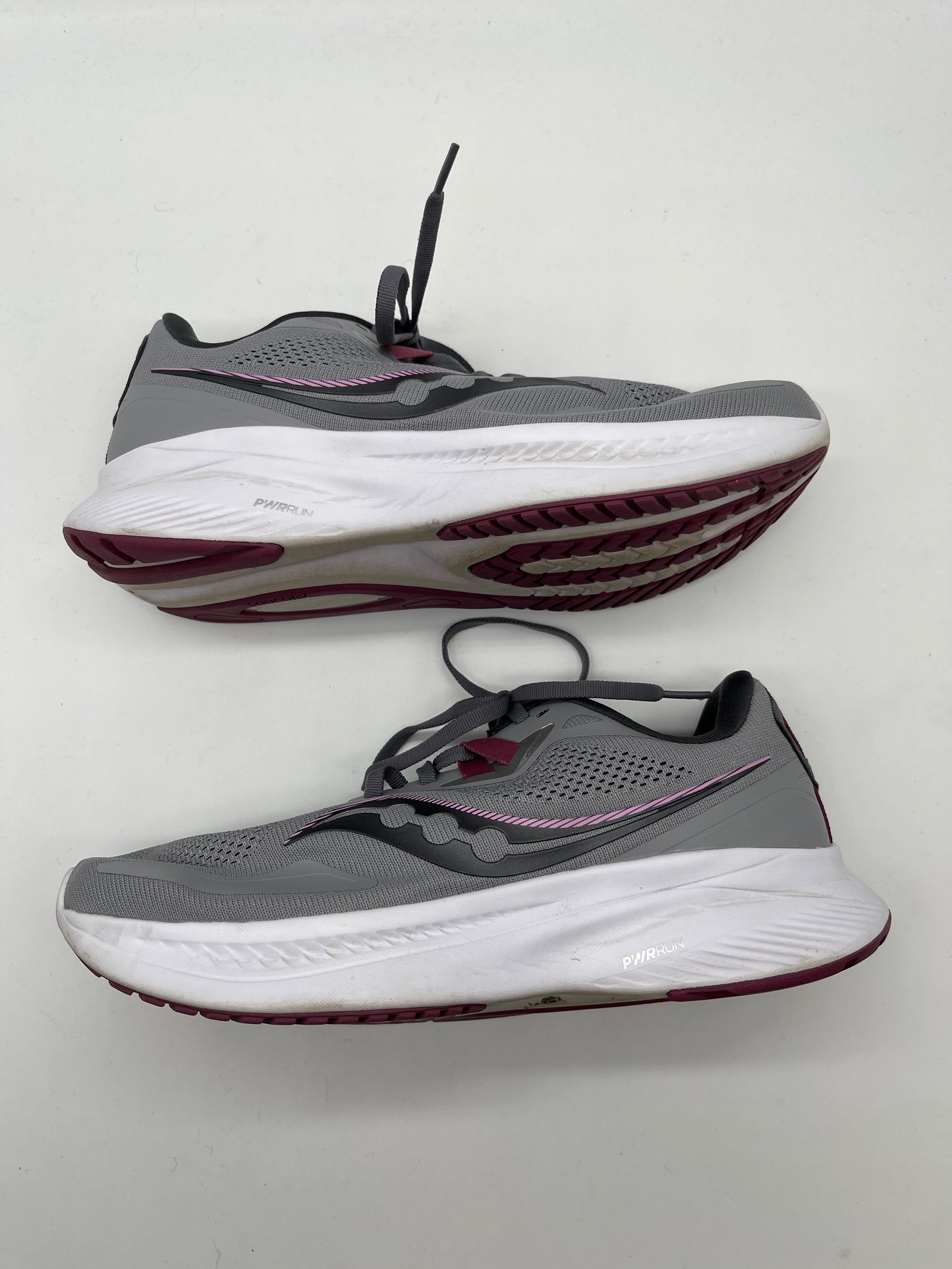 Grey Shoes Athletic Saucony, Size 10