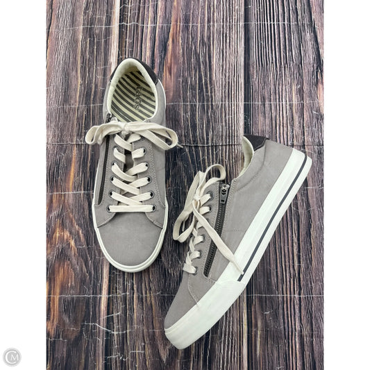 Shoes Sneakers By Taos In Grey, Size: 10