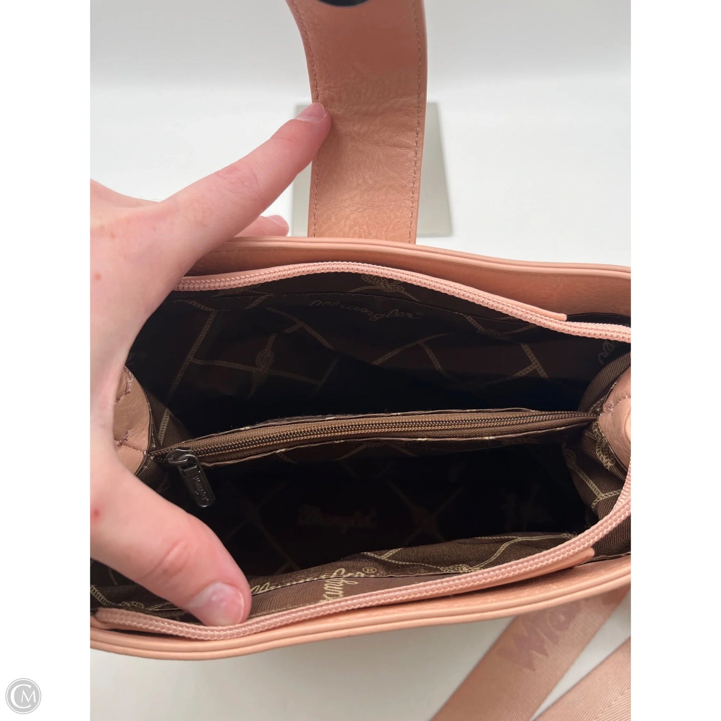 Handbag By Wrangler, Size: Small