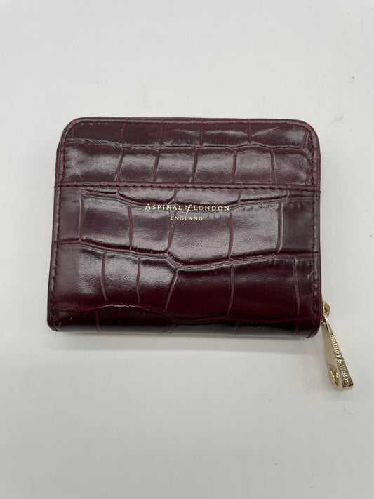 Wallet Designer Clothes Mentor, Size Small