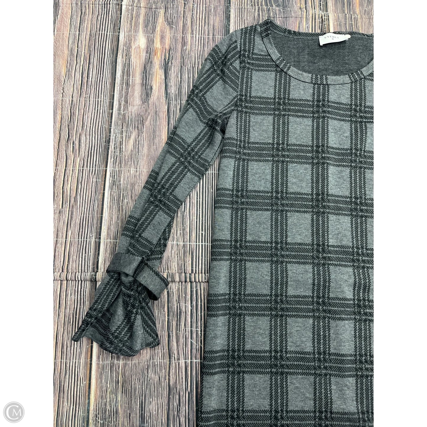 Dress Casual Short By Everly In Grey, Size: S