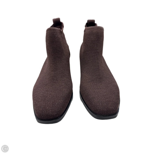 Boots Ankle Flats By Cmb In Brown, Size: 9