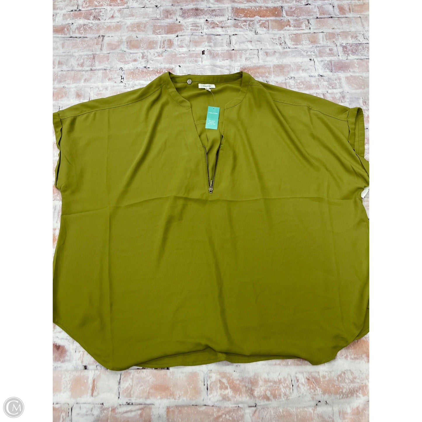 Top Short Sleeve By Maurices In Green, Size: 2x