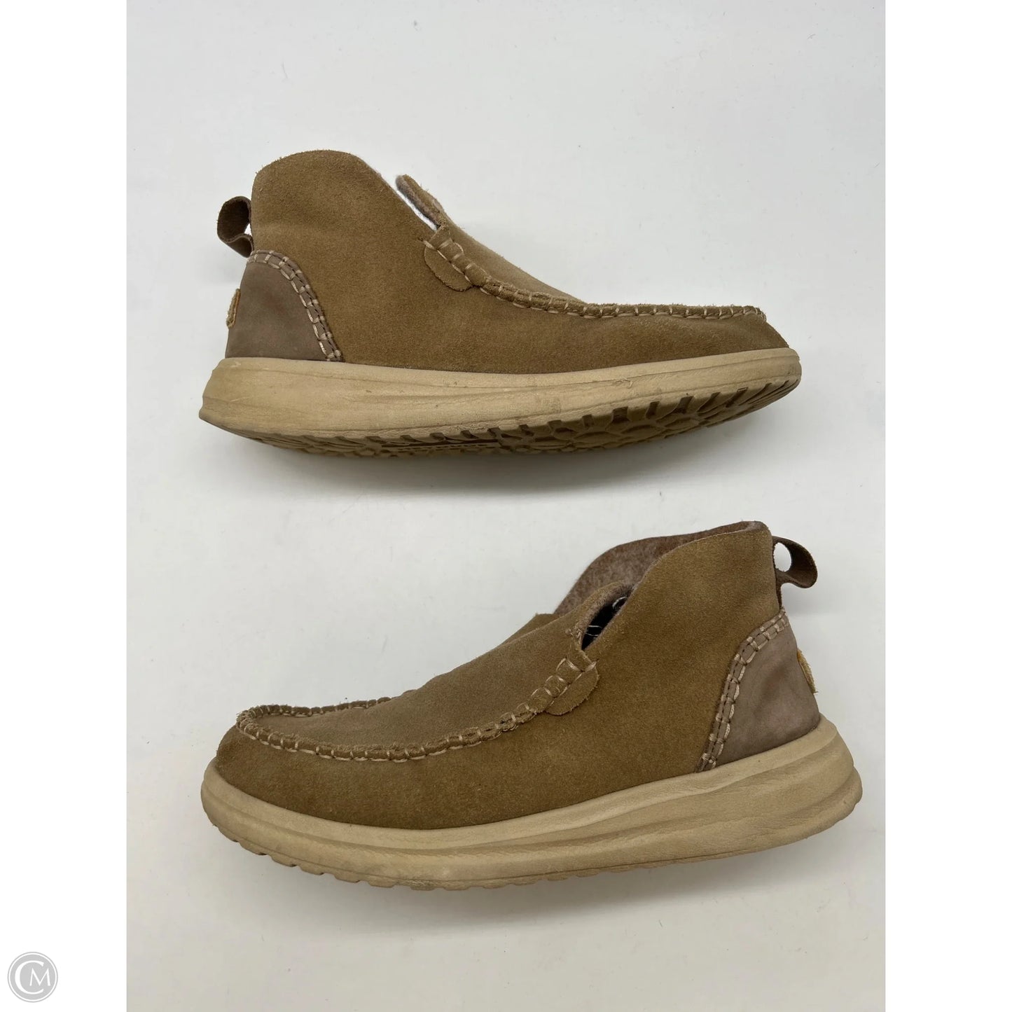 Shoes Flats By Hey Dude In Tan, Size: 9