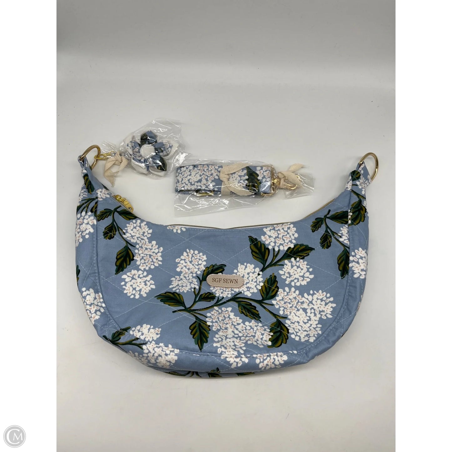 Handbag By Clothes Mentor, Size: Medium