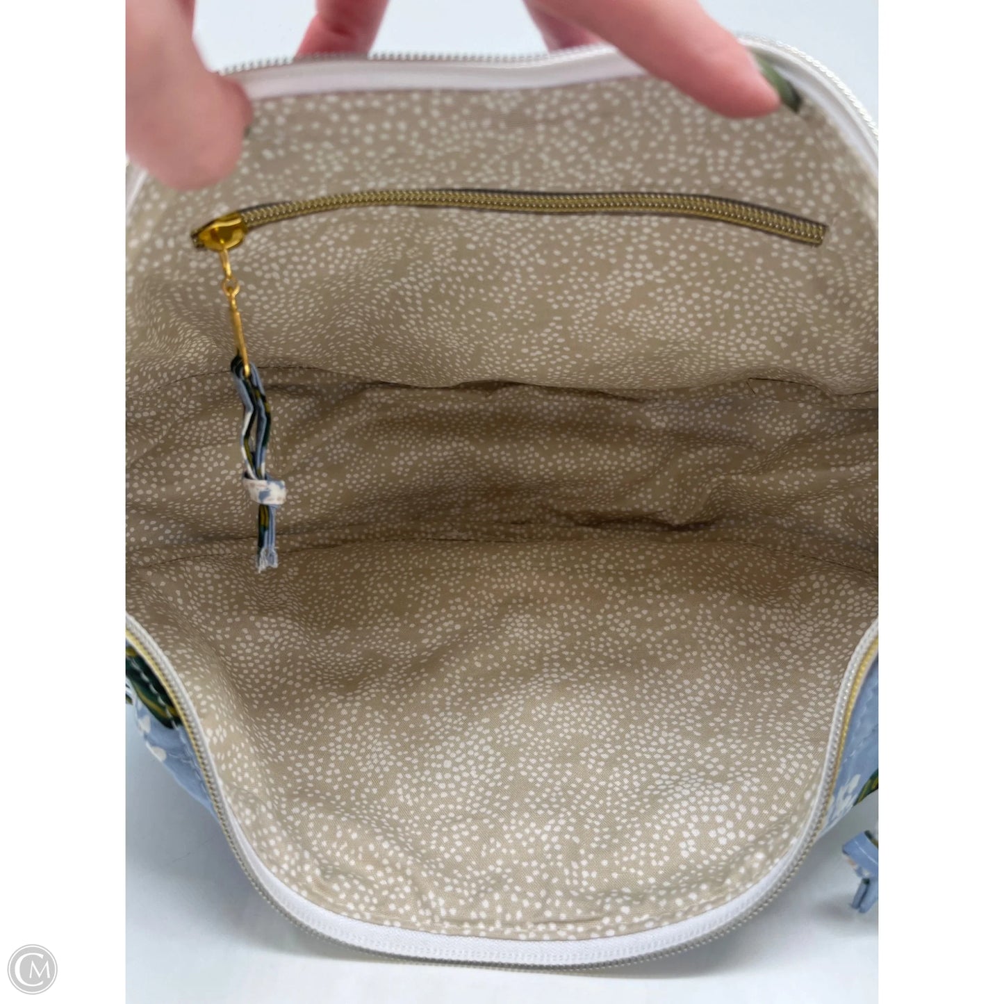 Handbag By Clothes Mentor, Size: Medium