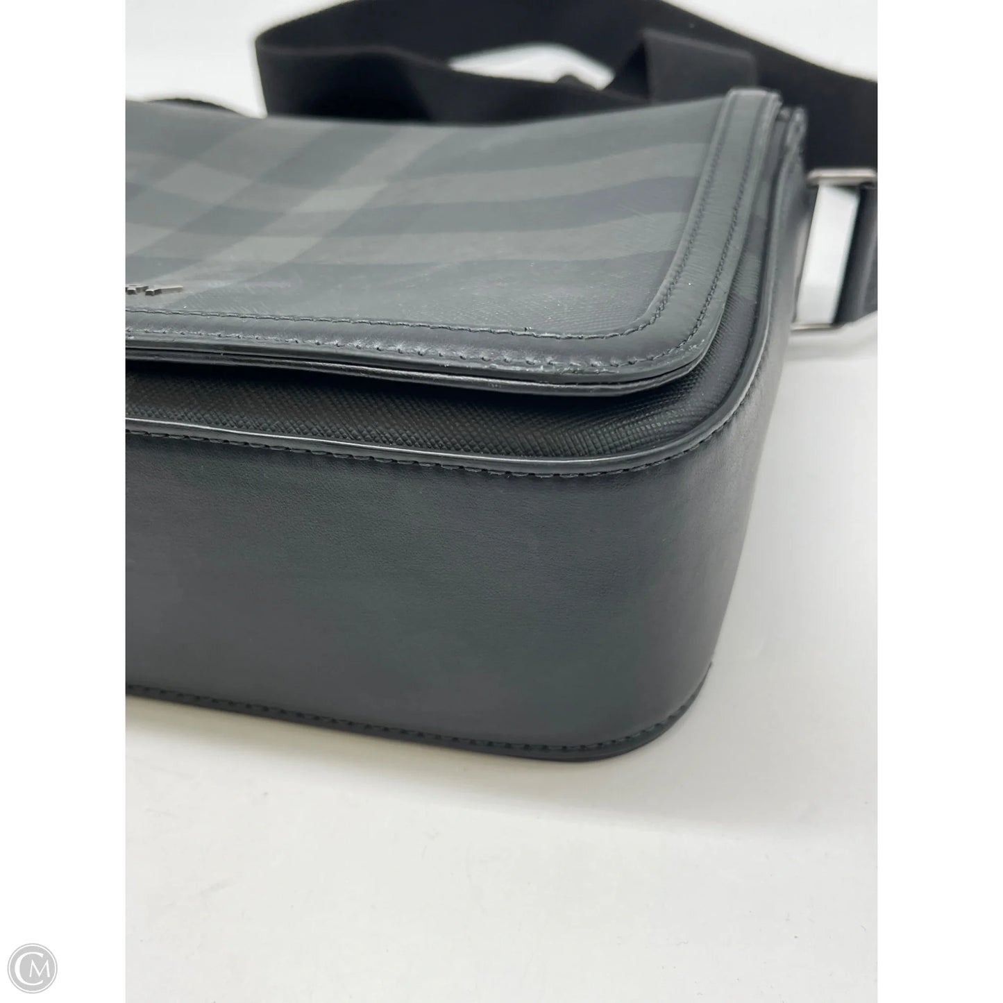 Crossbody Luxury Designer By Burberry, Size: Medium