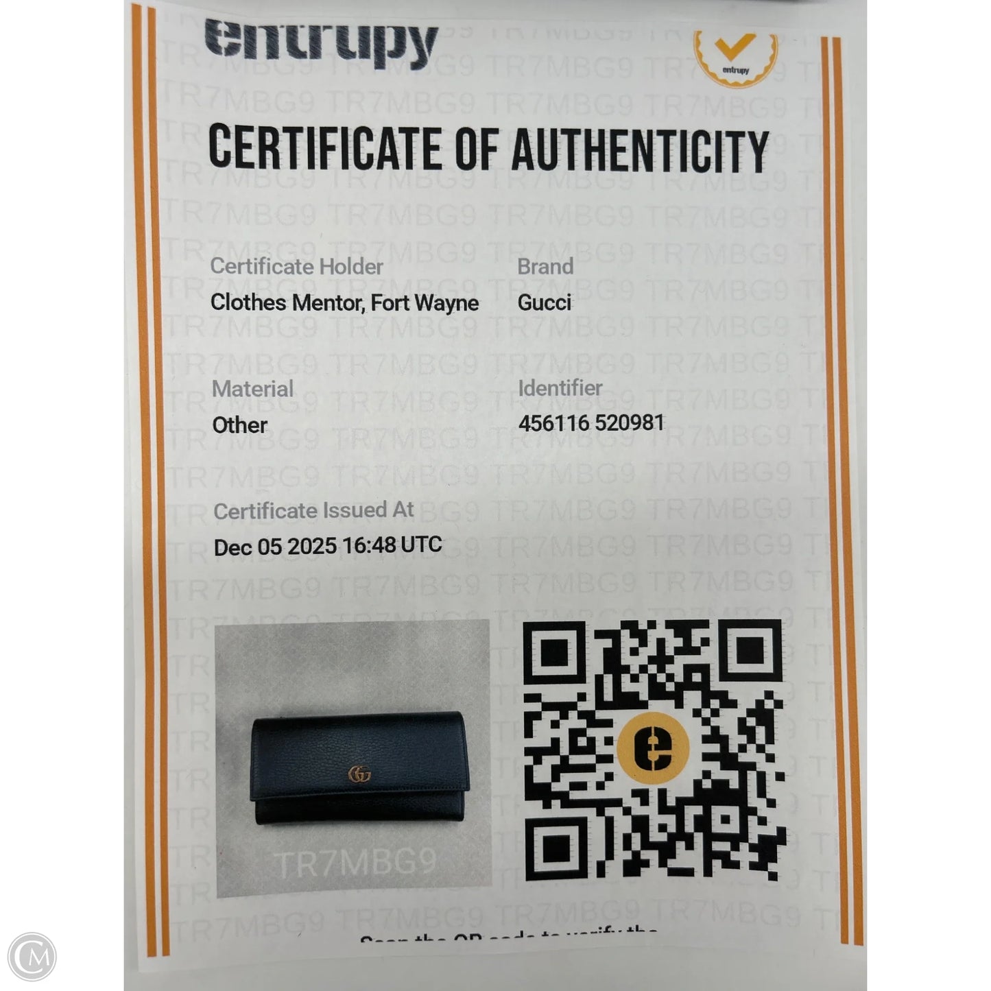 Wallet Luxury Designer By Gucci, Size: Medium