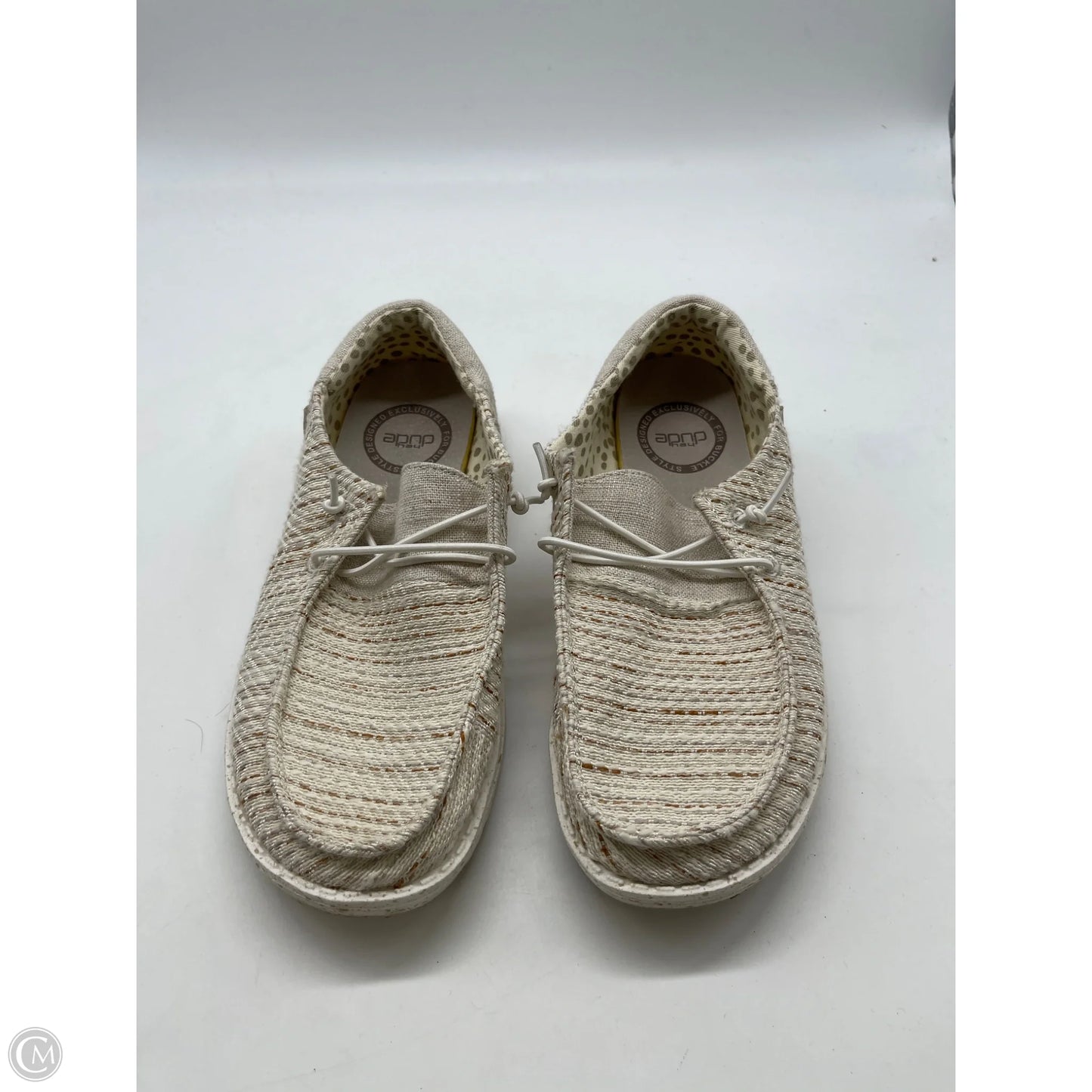 Shoes Flats By Hey Dude In Cream, Size: 5